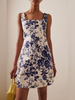 cara cara alba midi dress nectar black Pheobe Midi Dress in Pindell Black 2 main image 1